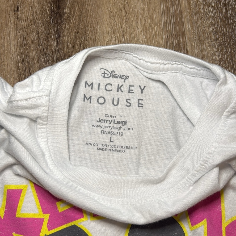 Disney Womens Mickey Mouse White Short Sleeve T Shirt Size Large - Picture 6 of 6